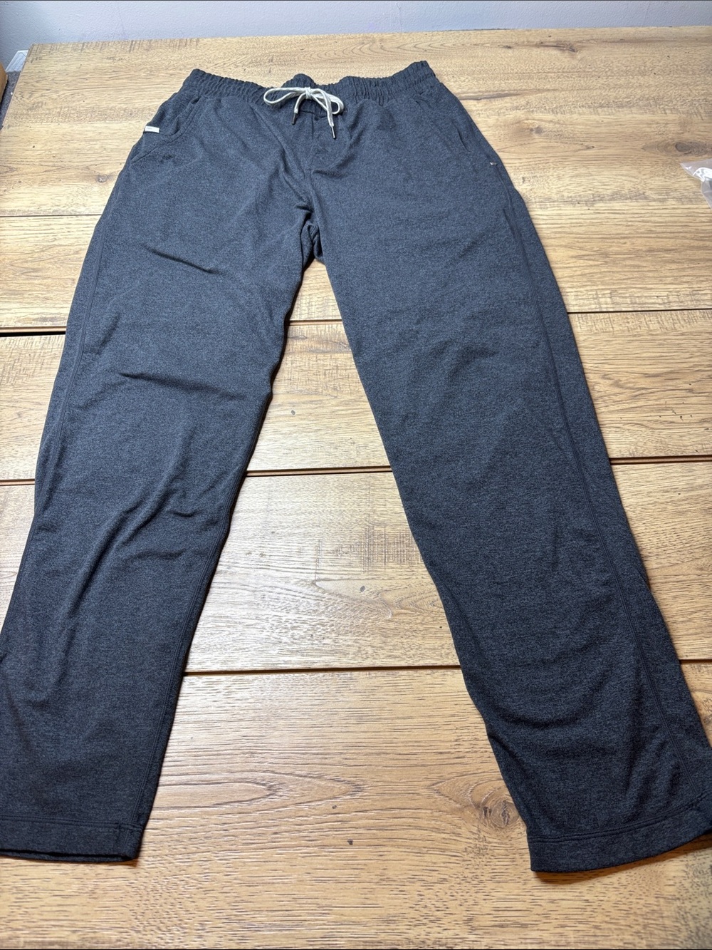 Men's Vuori Ponto Charcoal Drawstring Pants Size Medium